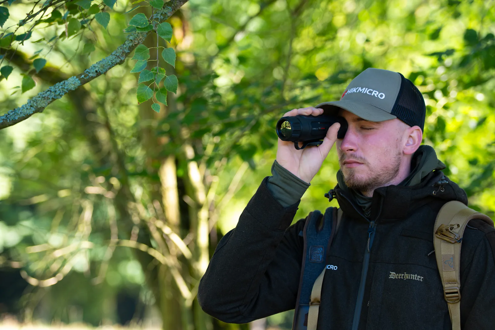 HIKMICRO LYNX 3.0 termisk spotter bruges til observation i skoven